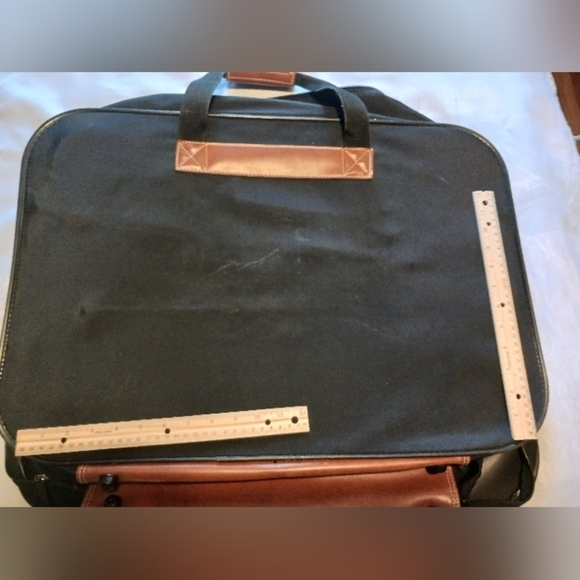 Jordan Travel Bag - Picture 4 of 5